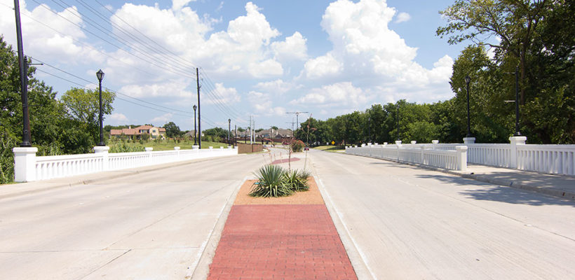 Sandy-Lake-Road_Streetscape_Lights_LA_FEATURED-28